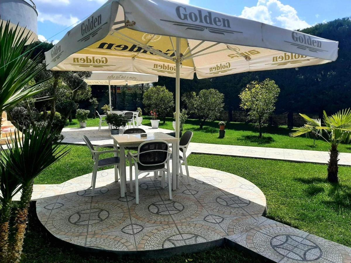 Hotel Vila Arbri Berat Eksteriør billede
